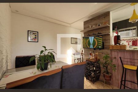 Sala de apartamento para alugar com 2 quartos, 46m² em Parque São Vicente, Santo André
