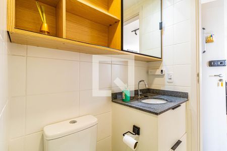 Banheiro de apartamento para alugar com 1 quarto, 33m² em Butantã, São Paulo