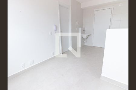 Sala/Cozinha de apartamento para alugar com 1 quarto, 24m² em Vila Cláudia, São Paulo