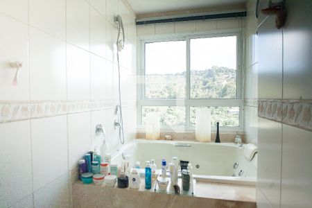 Casa de condomínio à venda com 850m², 4 quartos e 6 vagas Casa de condomínio à venda com 850m², 4 quartos e 6 vagasbanheiro da suíte master