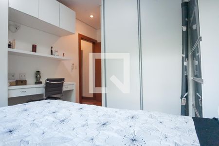 Casa de condomínio à venda com 850m², 4 quartos e 6 vagas Casa de condomínio à venda com 850m², 4 quartos e 6 vagassuíte 3