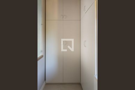 Casa de condomínio para alugar com 260m², 3 quartos e 2 vagas Casa de condomínio para alugar com 260m², 3 quartos e 2 vagasEscritório