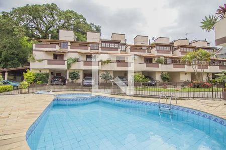 Casa de condomínio para alugar com 260m², 3 quartos e 2 vagas Casa de condomínio para alugar com 260m², 3 quartos e 2 vagasÁrea comum - Piscina