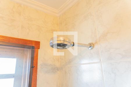 Casa de condomínio para alugar com 260m², 3 quartos e 2 vagas Casa de condomínio para alugar com 260m², 3 quartos e 2 vagasBanheiro da Suíte 1