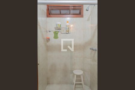 Casa de condomínio para alugar com 260m², 3 quartos e 2 vagas Casa de condomínio para alugar com 260m², 3 quartos e 2 vagasBanheiro da Suíte 2