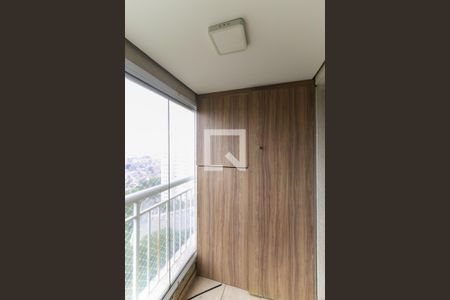 Varanda da Sala de apartamento à venda com 3 quartos, 70m² em Jardim Maria Rosa, Taboão da Serra