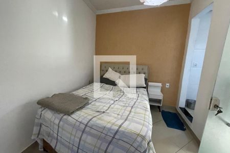 Quarto de casa para alugar com 2 quartos, 80m² em Vila Guanabara, Duque de Caxias