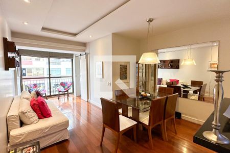 Sala de apartamento para alugar com 2 quartos, 95m² em Copacabana, Rio de Janeiro