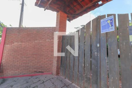 Casa à venda com 1400m², 6 quartos e 5 vagas Casa à venda com 1400m², 6 quartos e 5 vagasFachada