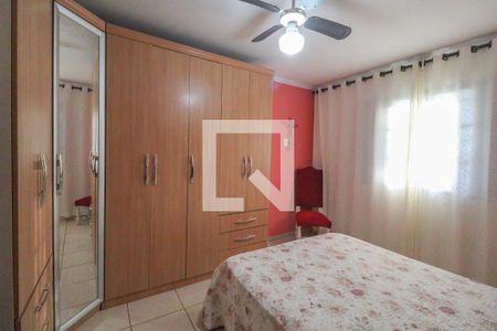 Casa à venda com 1400m², 6 quartos e 5 vagas Casa à venda com 1400m², 6 quartos e 5 vagasQuarto 2