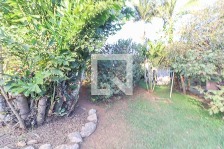 Casa à venda com 1400m², 6 quartos e 5 vagas Casa à venda com 1400m², 6 quartos e 5 vagasQuintal