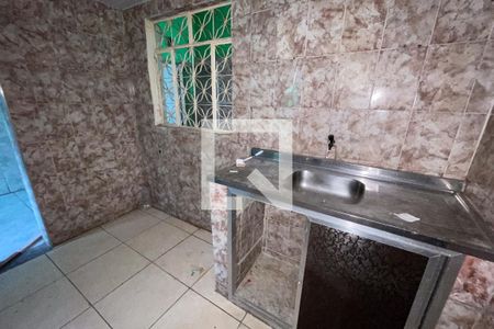 Cozinha de casa para alugar com 1 quarto, 40m² em Parque Guararapes, Duque de Caxias