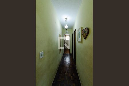 Corredor de apartamento à venda com 2 quartos, 60m² em Havaí, Belo Horizonte