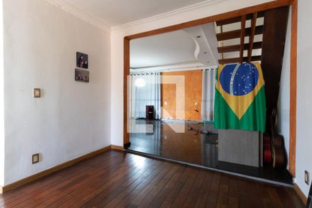 Sala de casa para alugar com 2 quartos, 480m² em Vila Lúcia, São Paulo