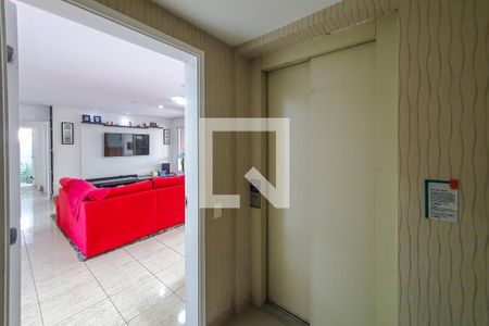 Entrada de apartamento à venda com 3 quartos, 163m² em Vila da Saúde, São Paulo