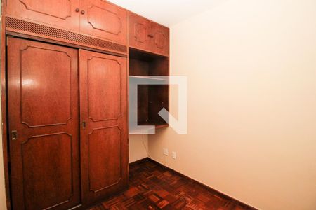 Quarto  de apartamento para alugar com 2 quartos, 55m² em Sagrada Família, Belo Horizonte