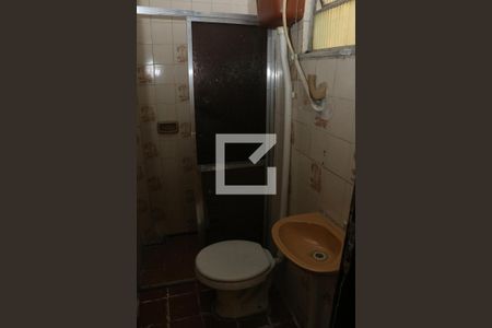 Banheiro de apartamento para alugar com 2 quartos, 50m² em Centro, Nova Iguaçu