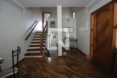 Sala de casa à venda com 3 quartos, 160m² em Vila Roque, São Paulo