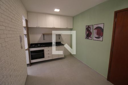 Sala / Cozinha de apartamento para alugar com 1 quarto, 30m² em Vila Dom Pedro Ii, São Paulo