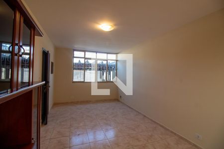 Casa para alugar com 199m², 2 quartos e 2 vagasSala