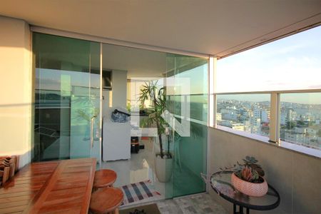 Varanda – 2º piso de apartamento para alugar com 2 quartos, 110m² em Fernão Dias, Belo Horizonte
