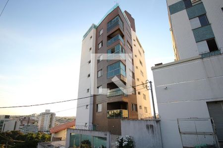 Fachada de apartamento à venda com 2 quartos, 110m² em Fernão Dias, Belo Horizonte