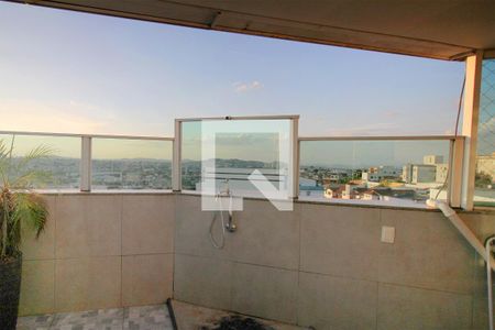 Varanda – 2º piso de apartamento para alugar com 2 quartos, 110m² em Fernão Dias, Belo Horizonte