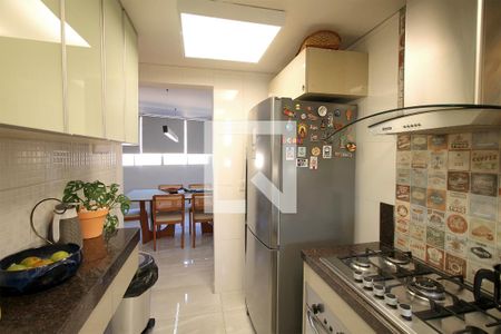 Cozinha de apartamento à venda com 2 quartos, 110m² em Fernão Dias, Belo Horizonte