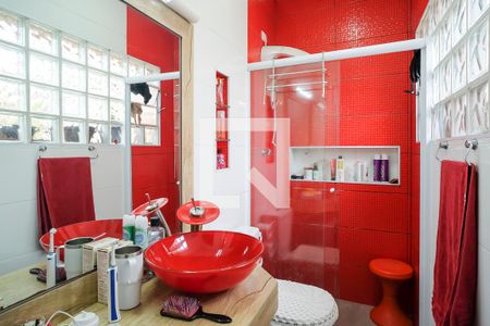 Banheiro suíte 1 de casa à venda com 8 quartos, 500m² em Olímpico, São Caetano do Sul