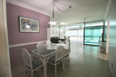 Sala de apartamento para alugar com 4 quartos, 160m² em Mar E Céu, Guarujá