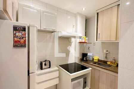 Cozinha de apartamento para alugar com 1 quarto, 40m² em Copacabana, Rio de Janeiro