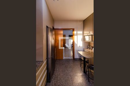 Apartamento para alugar com 110m², 3 quartos e 2 vagas Apartamento para alugar com 110m², 3 quartos e 2 vagasCozinha