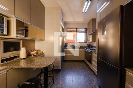 Apartamento para alugar com 110m², 3 quartos e 2 vagas Apartamento para alugar com 110m², 3 quartos e 2 vagasCozinha