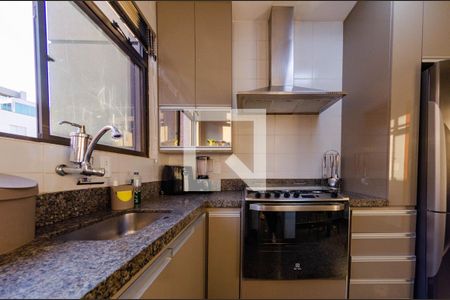 Apartamento para alugar com 110m², 3 quartos e 2 vagas Apartamento para alugar com 110m², 3 quartos e 2 vagasCozinha