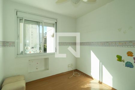 Quarto 2 de apartamento para alugar com 2 quartos, 70m² em Passo da Areia, Porto Alegre