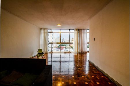 Apartamento à venda com 230m², 3 quartos e 1 vagaSala