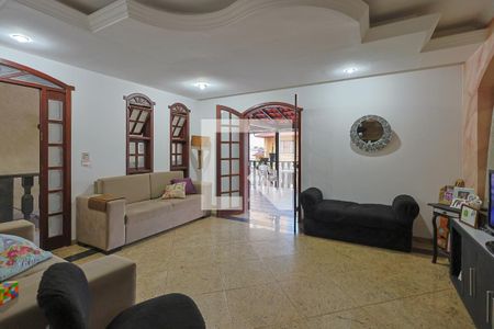 Sala de casa à venda com 3 quartos, 347m² em Ana Lúcia, Belo Horizonte
