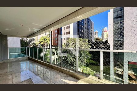 varanda de apartamento para alugar com 4 quartos, 162m² em Carmo, Belo Horizonte