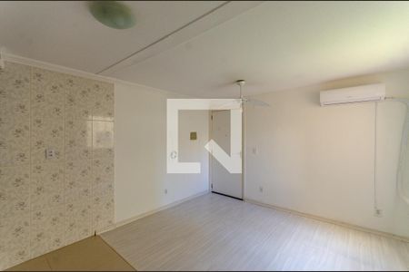 Sala de apartamento à venda com 2 quartos, 49m² em Vila Nova, Porto Alegre