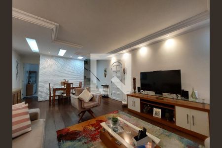 Sala de casa à venda com 3 quartos, 225m² em Jardim da Campina, São Paulo