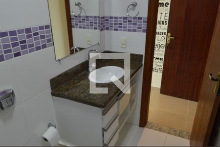 Banheiro da Suíte 1 de casa para alugar com 3 quartos, 180m² em Curicica, Rio de Janeiro