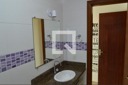 Banheiro da Suíte 1 de casa para alugar com 3 quartos, 180m² em Curicica, Rio de Janeiro