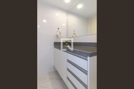 Banheiro de apartamento para alugar com 1 quarto, 34m² em Moema, São Paulo