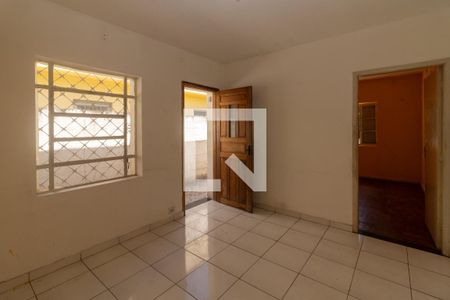 Sala de casa para alugar com 2 quartos, 125m² em Esplanada, Embu das Artes