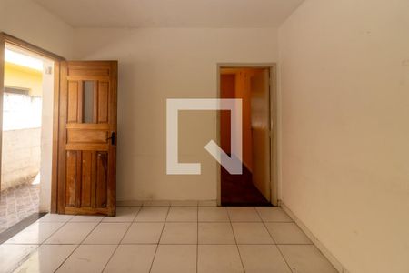 Sala de casa para alugar com 2 quartos, 125m² em Esplanada, Embu das Artes