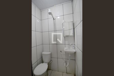 Banheiro de kitnet/studio para alugar com 1 quarto, 30m² em Vila Santana, Sorocaba