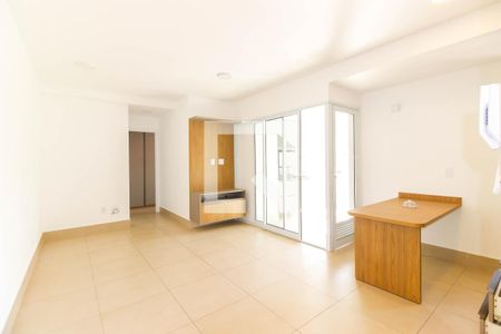 Sala de apartamento para alugar com 1 quarto, 54m² em Vila Azevedo, São Paulo