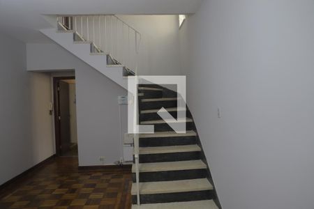 Escadas de casa à venda com 3 quartos, 186m² em Vila Mariana, São Paulo