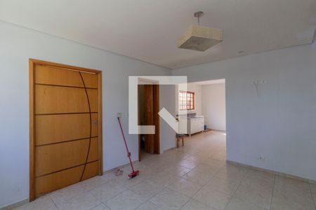 Sala de casa para alugar com 2 quartos, 600m² em Itaquera, São Paulo