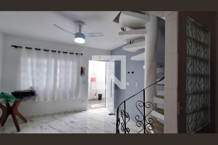 Sala de casa de condomínio para alugar com 2 quartos, 70m² em Aviação, Praia Grande